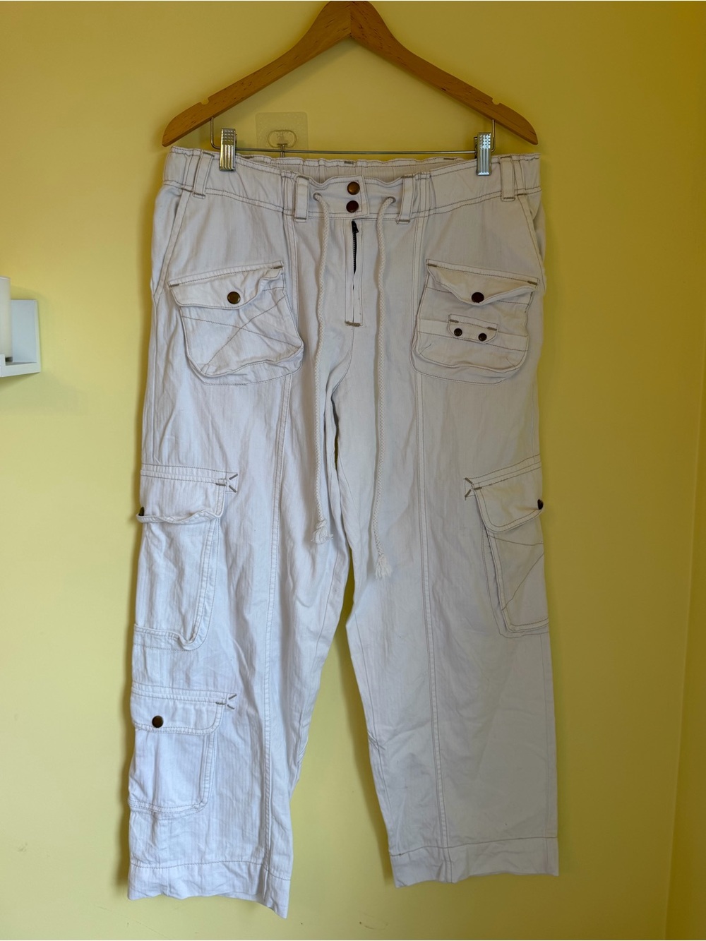 Free People | FP We The Free Tahiti Pull On Cargo Pants in size L color Tofu